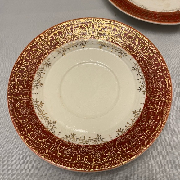 Set of 3 Leigh-Ware Maroon Saucers – 22K Gold Trim – Vintage USA - Picture 4 of 4